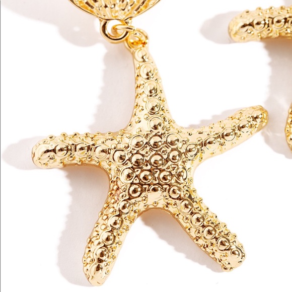 Gold Starfish Earrings - Picture 3 of 3
